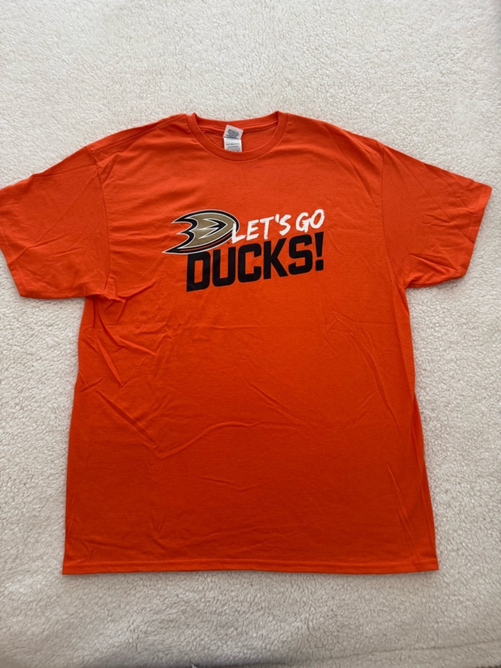 NWOT Anaheim Ducks T Shirt size XL